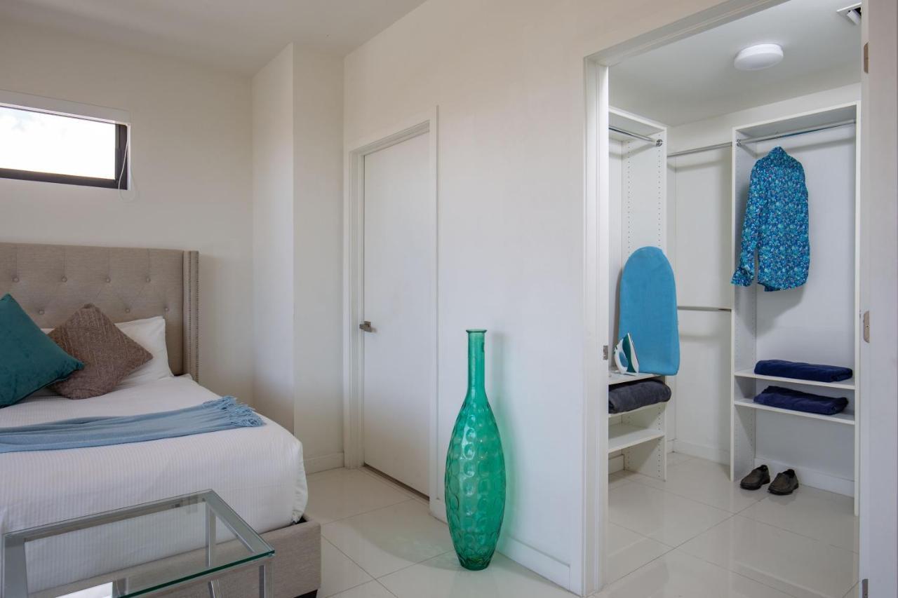 Moderno Residences By Bay Breeze Bay Harbor Islands Esterno foto